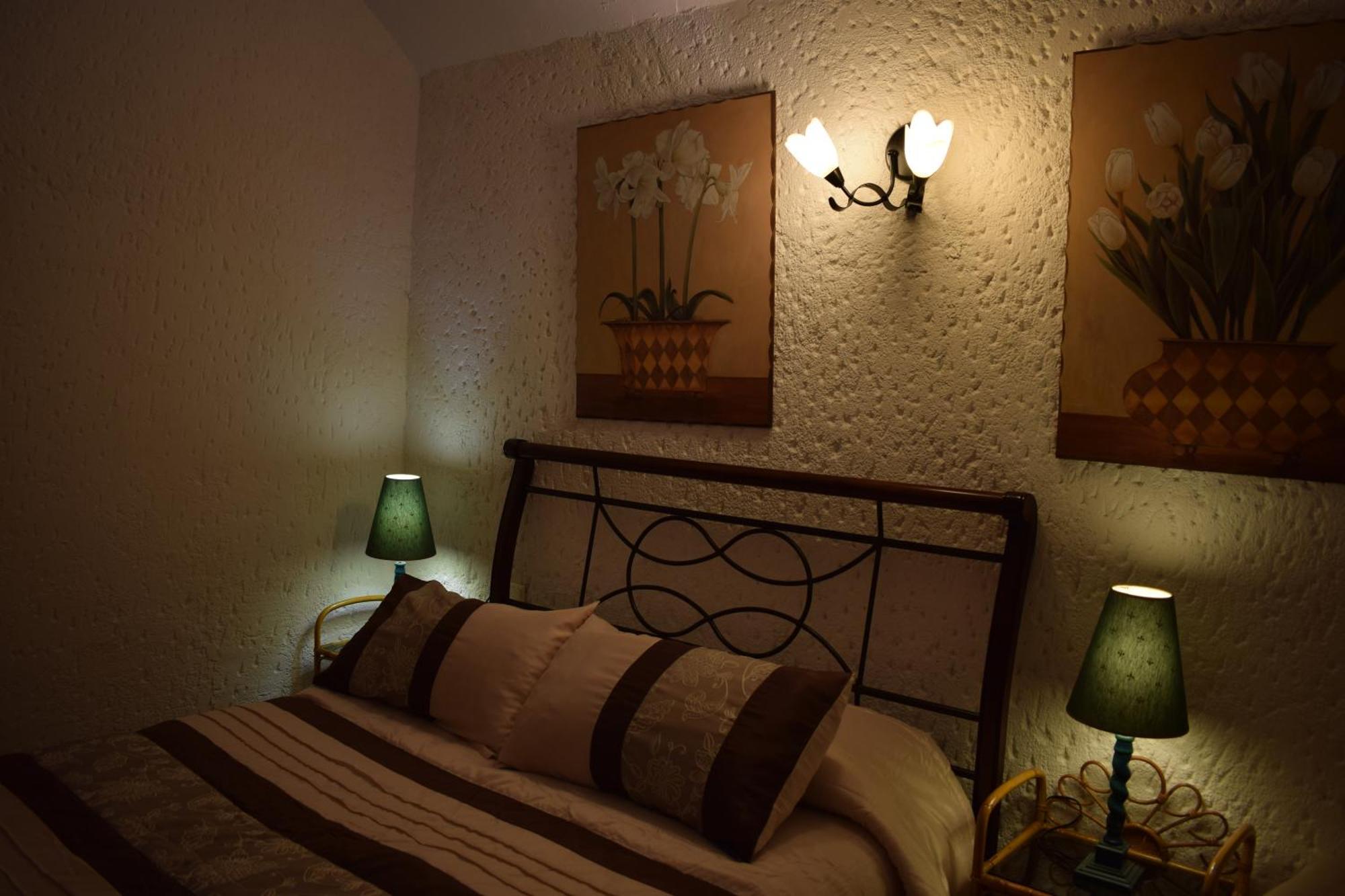 Apartamentos Horno Y Casa De Dulce Purullena エクステリア 写真