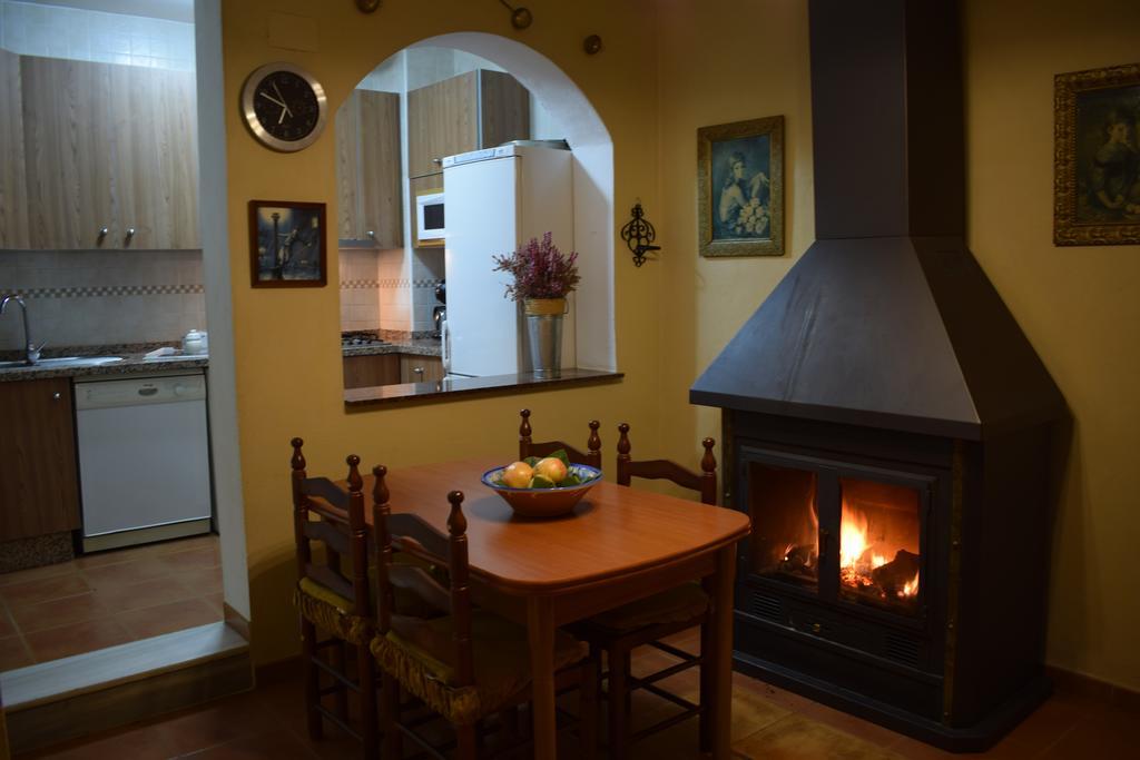 Apartamentos Horno Y Casa De Dulce Purullena エクステリア 写真
